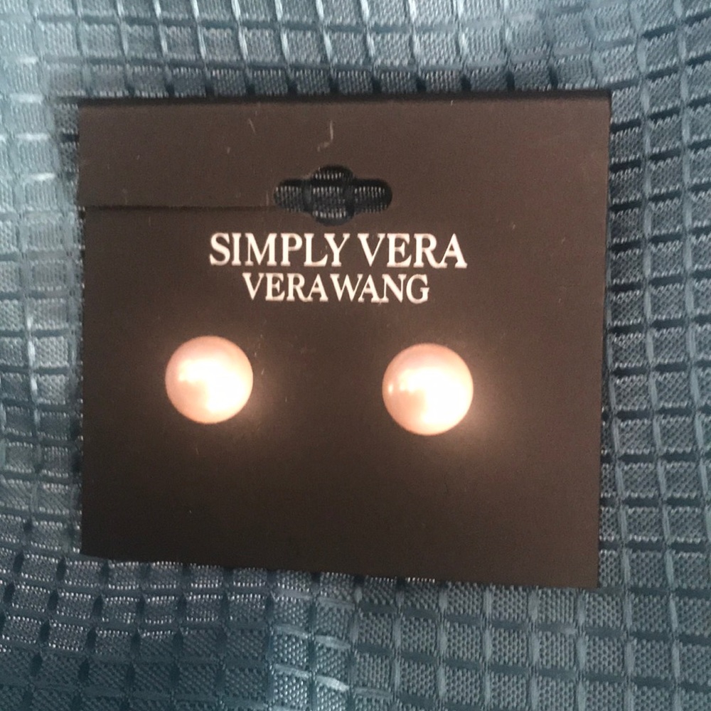 Vera Wang. Faux pearl earrings.